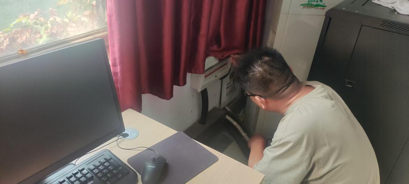 210b99676fd099abc7b25da8e320550d