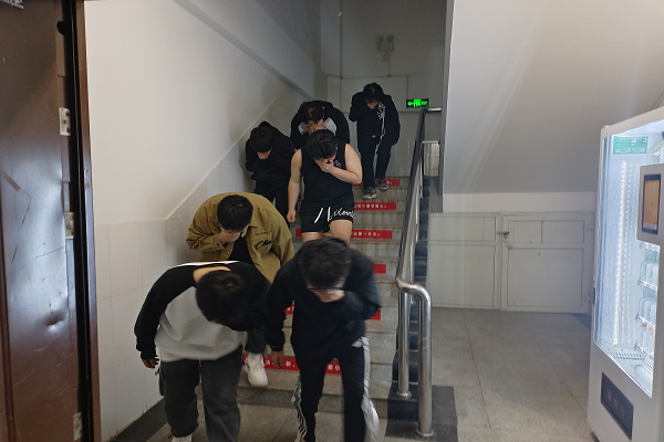 图片4.png 图片4.png